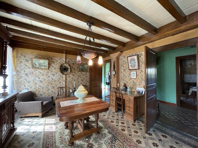 Maison - 185 m² - 8 pièces