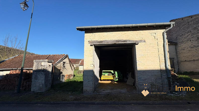 Ferme - 683 m² - 6 pièces