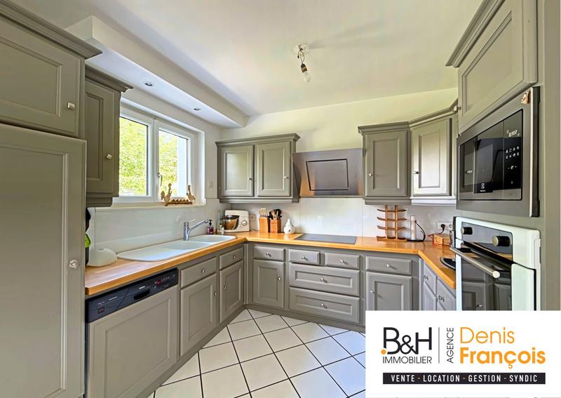 Maison - 185 m² - 7 pièces