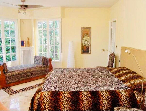 Villa - 275 m² - 7 pièces