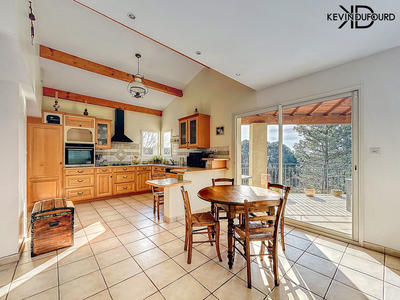 Maison - 115 m² - 5 pièces