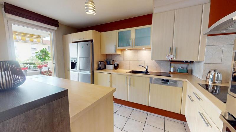 Appartement - 95 m² - 4 pièces