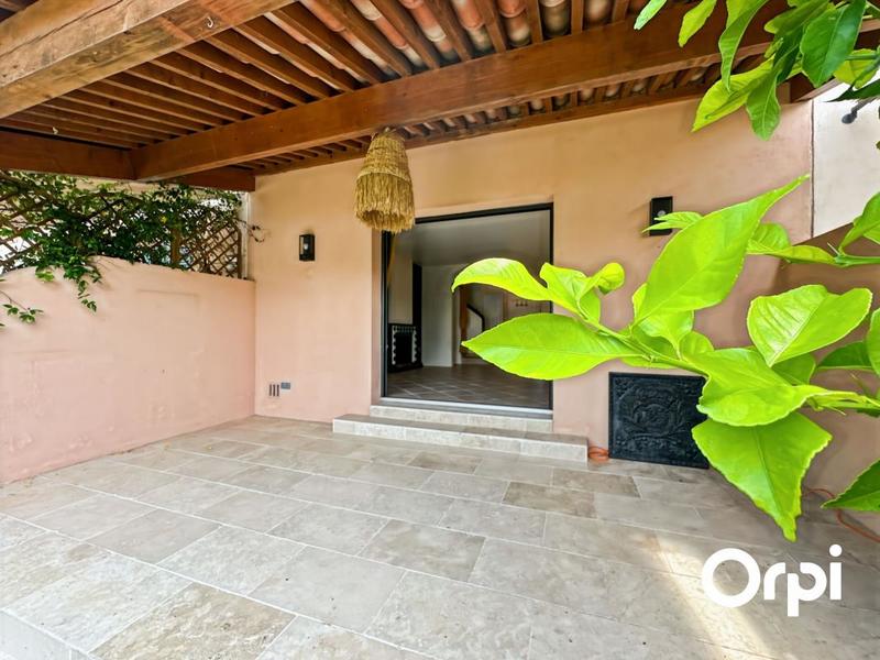 Maison - 104 m² - 4 pièces