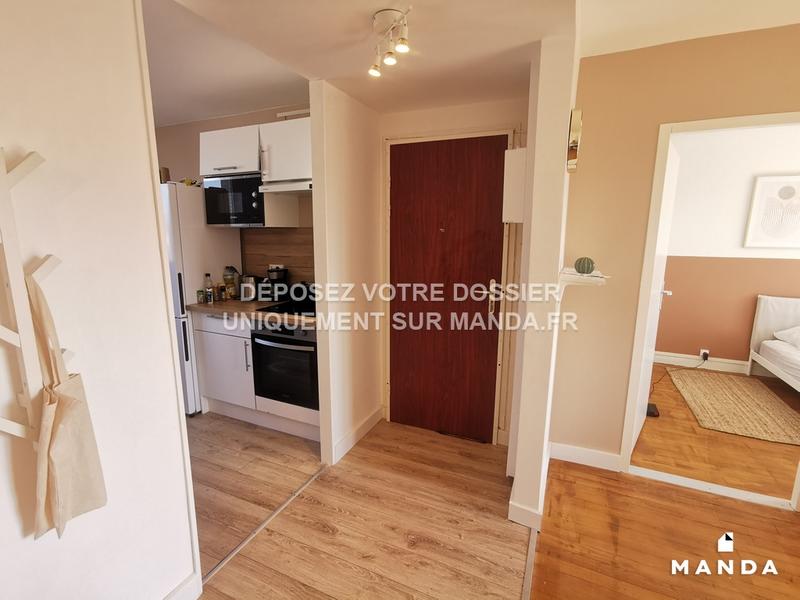 Chambre - 10 m² - 4 pièces