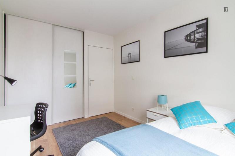 Chambre - 13 m² - 5 pièces