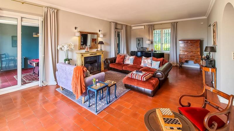 Propriété - 473 m² - 11 pièces