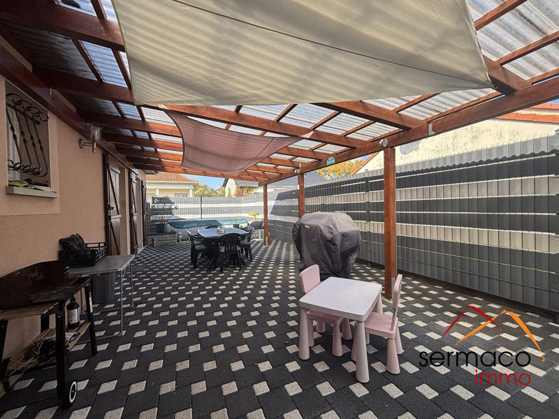 Maison - 88 m² - 5 pièces