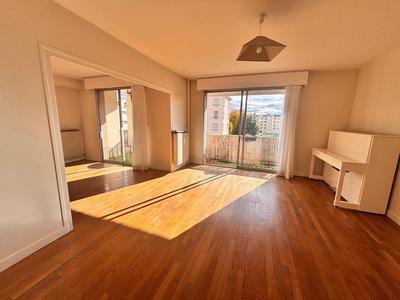 Appartement - 101 m² - 5 pièces