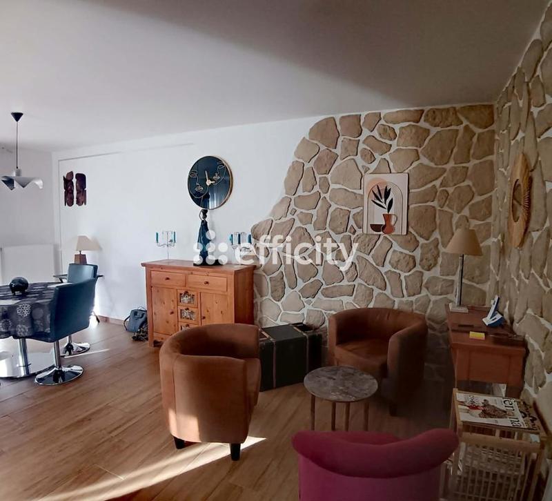 Pavillon - 110 m² - 5 pièces