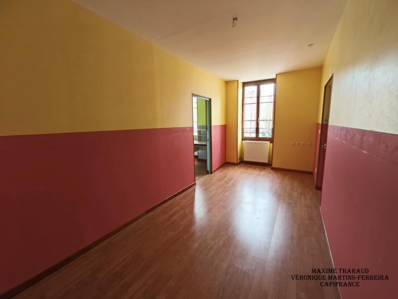 Bureau - 152 m² - 6 pièces