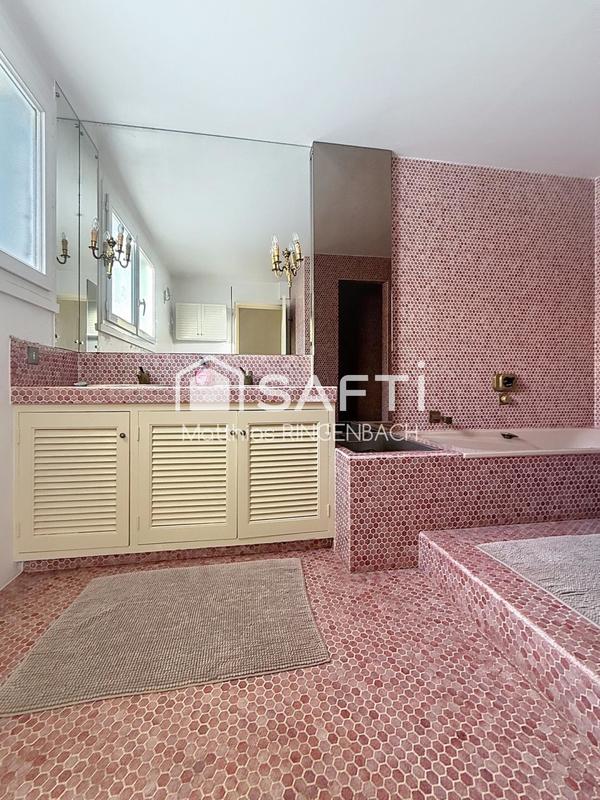 Appartement - 135 m² - 5 pièces