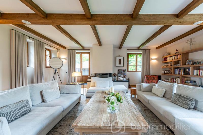 Maison de maîtres - 373 m² - 8 pièces