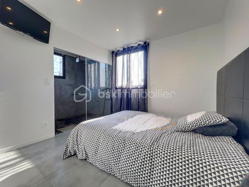 Maison - 180 m² - 6 pièces