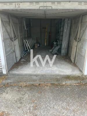 Parking / Garage - 13 m²