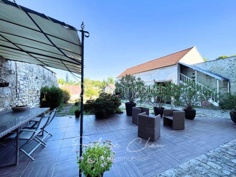 Maison de village - 218 m² - 7 pièces