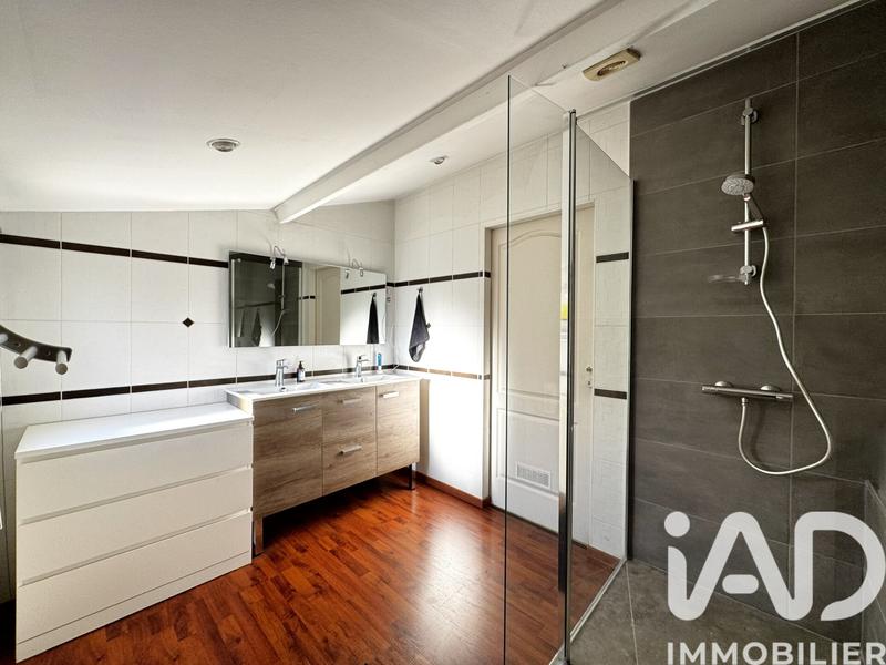 Maison - 190 m² - 6 pièces