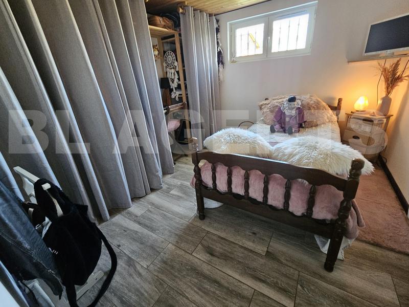 Maison - 93 m² - 5 pièces