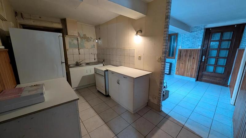 Maison - 250 m² - 12 pièces