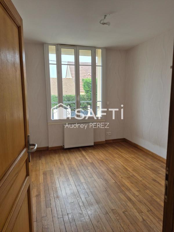 Maison - 223 m² - 8 pièces