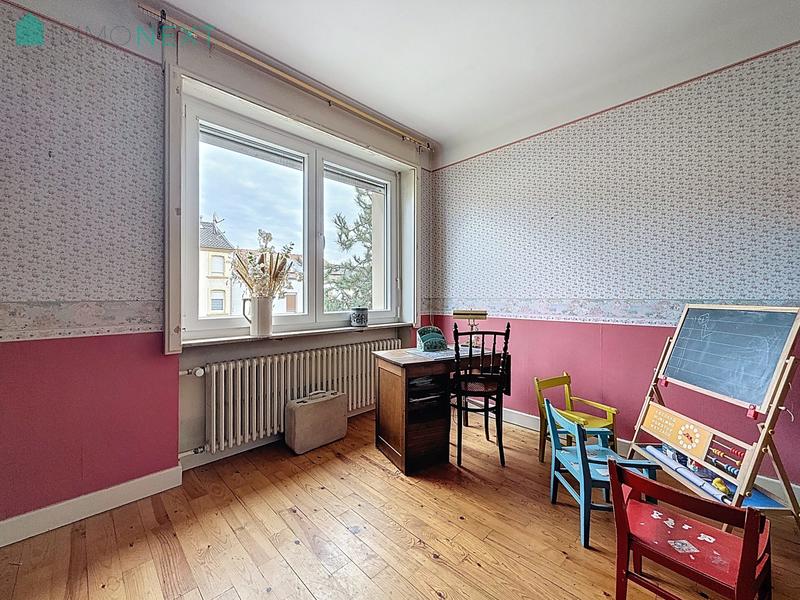 Maison - 213 m² - 9 pièces