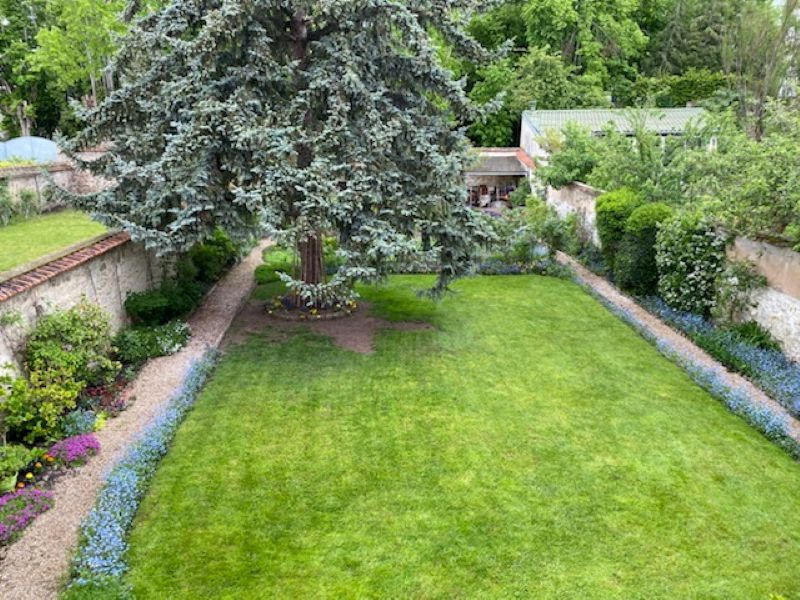 Propriété - 400 m² - 7 pièces