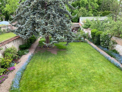 Propriété - 400 m² - 7 pièces