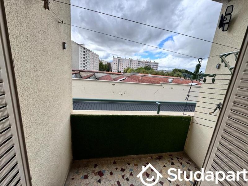 Chambre - 10 m² - 1 pièce