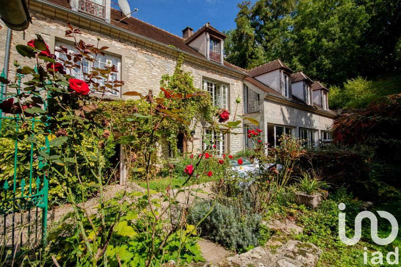 Maison - 249 m² - 9 pièces