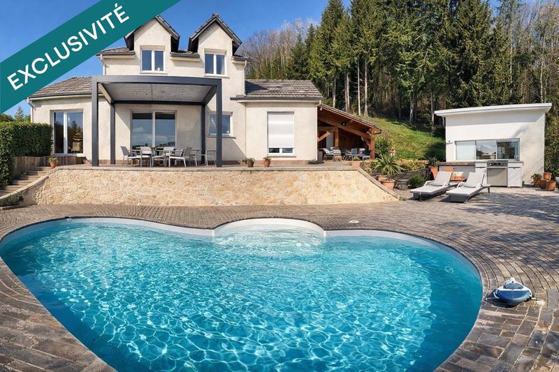 Maison - 280 m² - 15 pièces