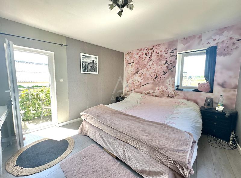 Haras - 230 m² - 8 pièces