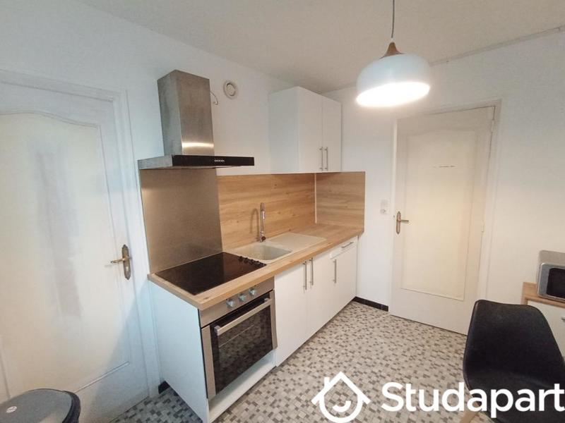 Chambre - 14 m² - 1 pièce