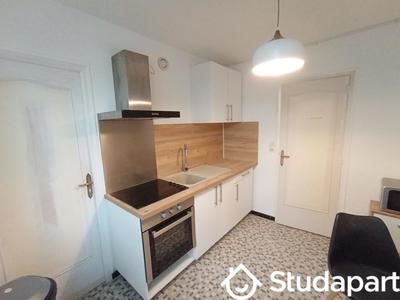 Chambre - 14 m² - 1 pièce