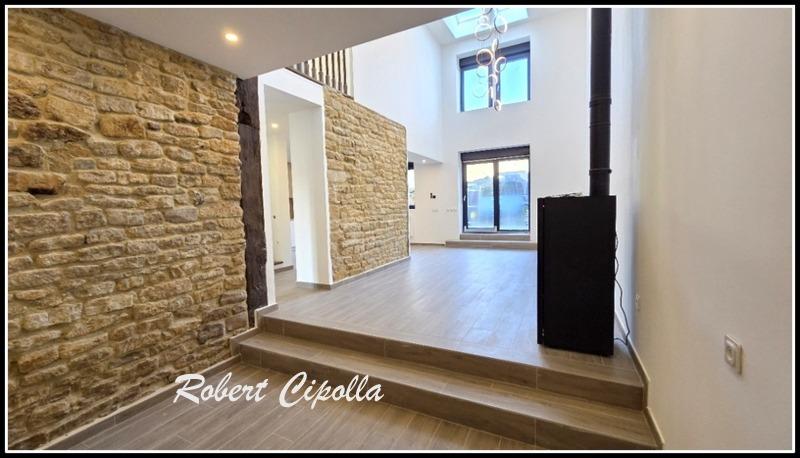 Maison - 165 m² - 6 pièces