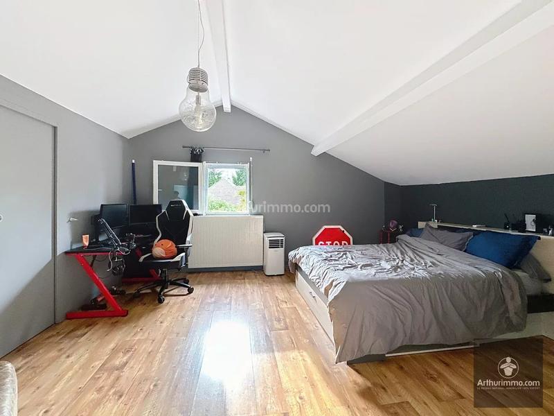 Maison - 303 m² - 10 pièces