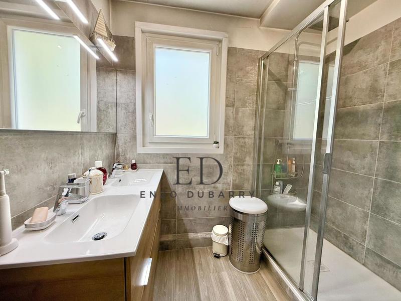 Appartement - 96 m² - 4 pièces