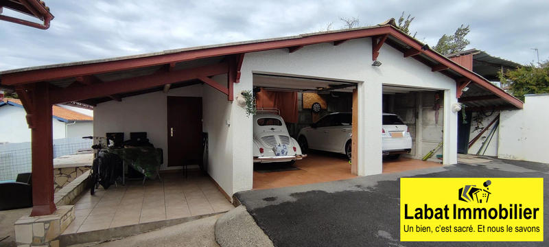 Maison - 194 m² - 9 pièces