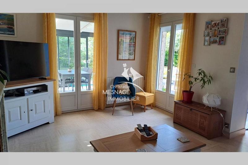 Maison traditionnelle - 165 m² - 6 pièces