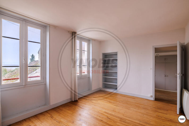 Maison - 180 m² - 6 pièces