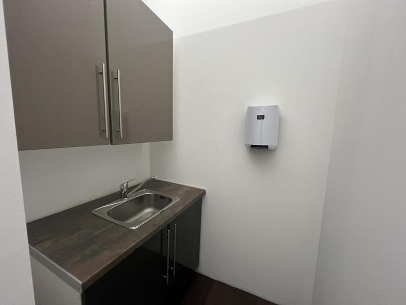 Local commercial - 47 m² - 2 pièces