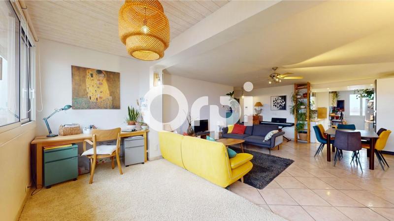 Appartement - 99 m² - 4 pièces