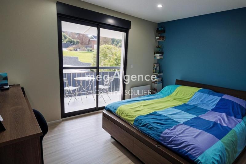 Maison - 111 m² - 6 pièces