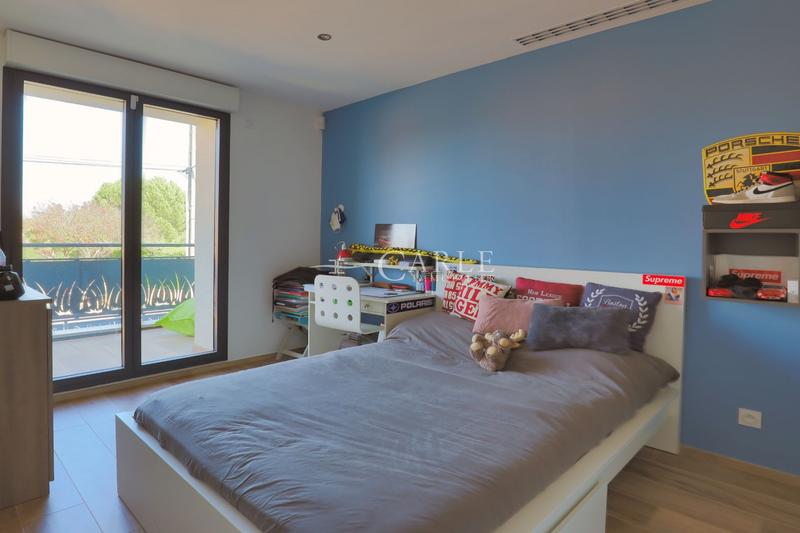 Villa - 197 m² - 7 pièces