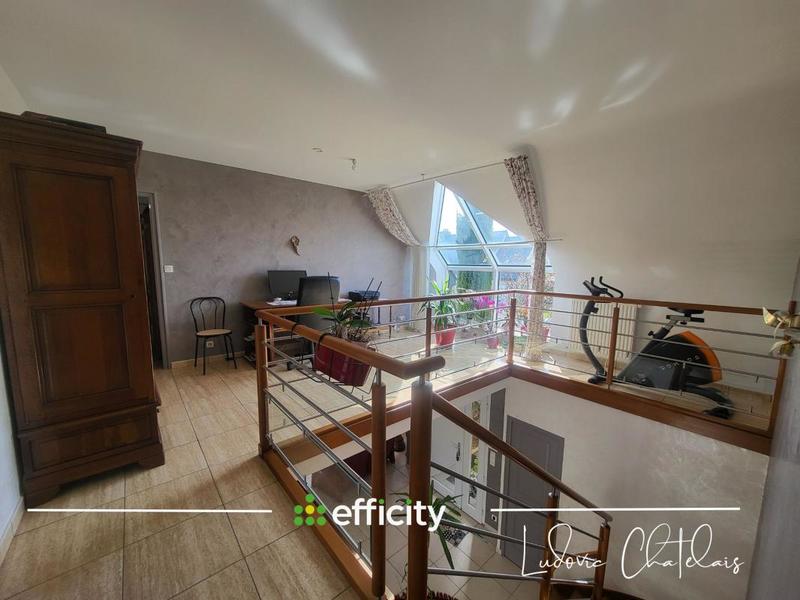 Maison - 172 m² - 5 pièces