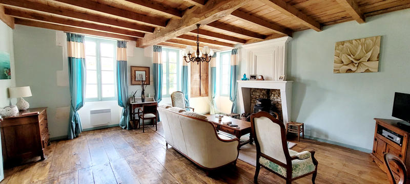 Maison - 190 m² - 8 pièces