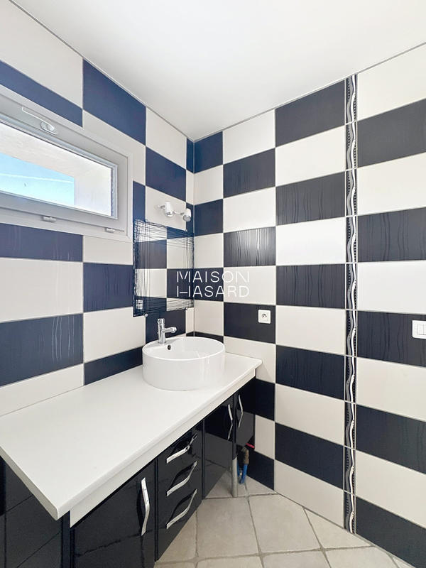 Maison - 81 m² - 4 pièces