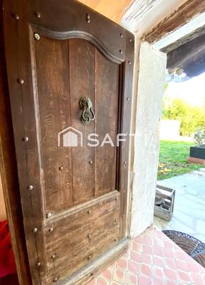 Maison - 267 m² - 8 pièces