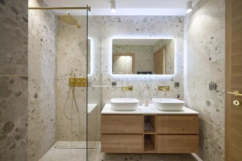 Appartement - 106 m² - 4 pièces