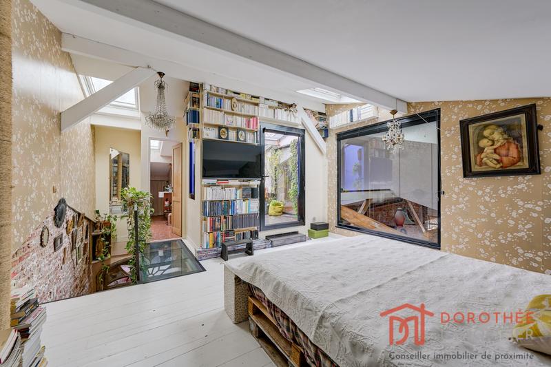 Loft - 130 m² - 4 pièces