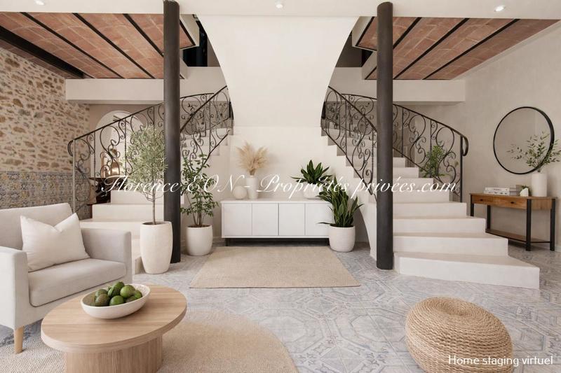 Maison - 945 m² - 20 pièces