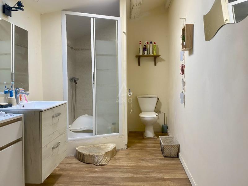 Maison de village - 300 m² - 8 pièces